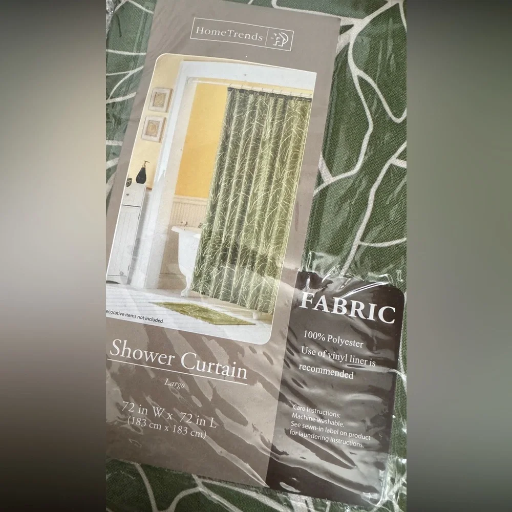NWT Fabric Shower Curtain Botanical Leaves